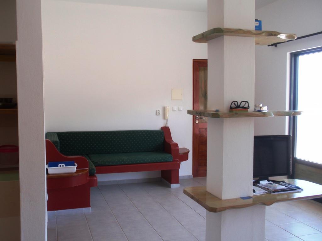 Zena Star Aparthotel Tarrafal  Ruang foto